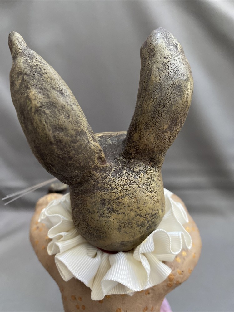 Charles McClenning Easter Spring Gertie Rabbit Decor Polyresin Figurine, 2019
