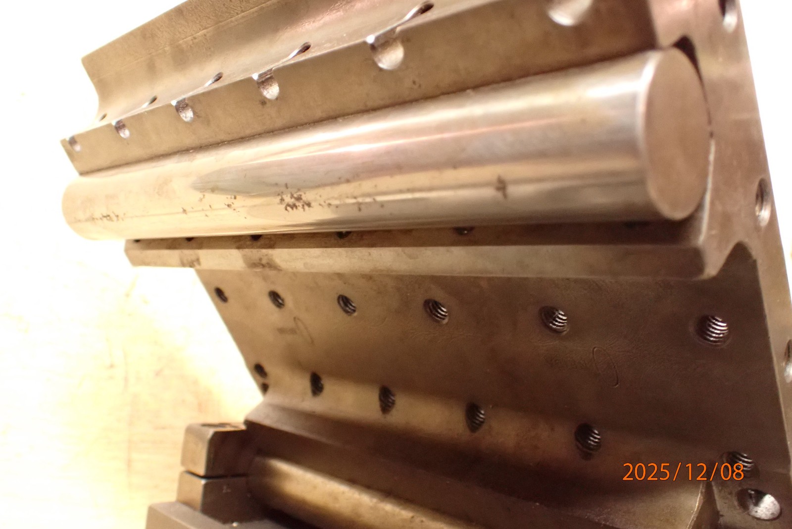 VINTAGE MACHINIST MADE ADJUSTABLE ANGLE SINE PLATE JIG FIXTURE TOOLING