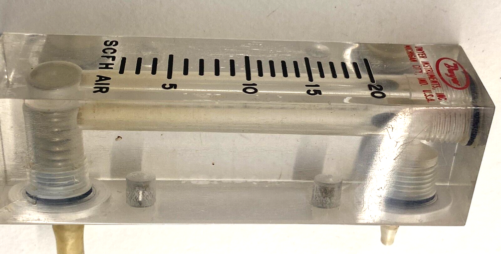 DWYER SCFH AIR 5-20 FLOW METER
