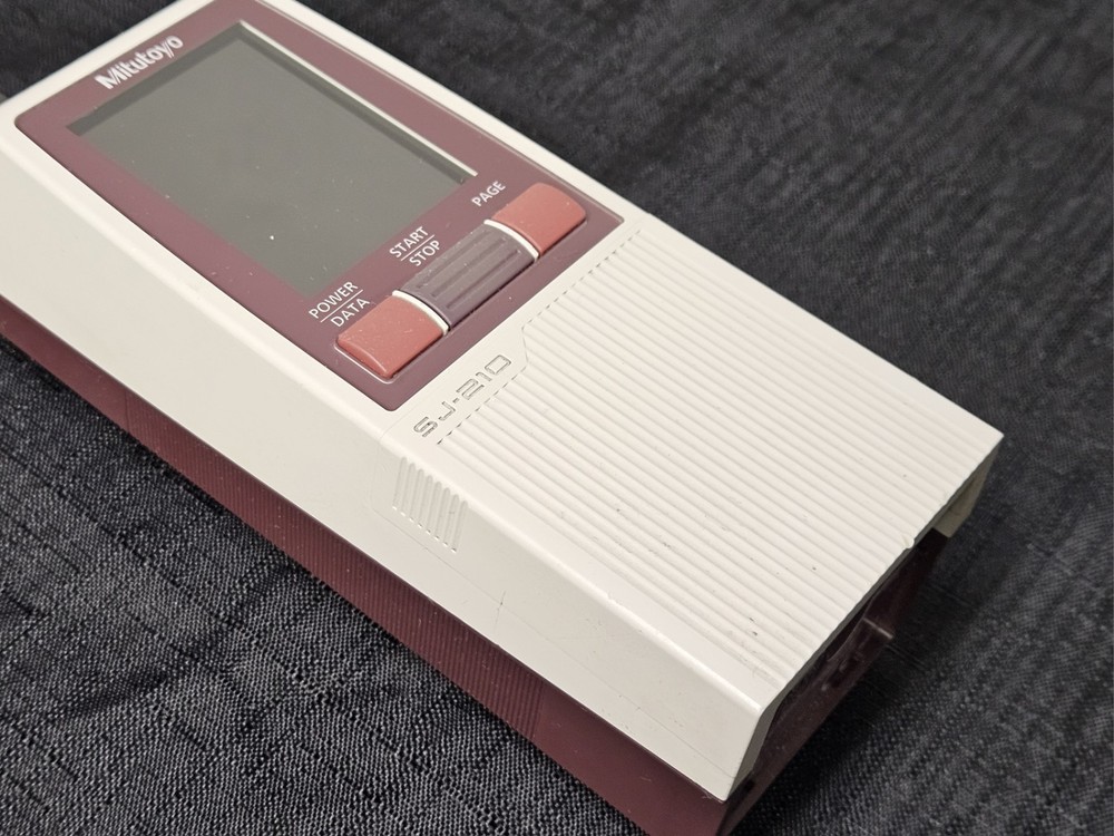 Mitutoyo Portable Surface Roughness Tester SJ-210