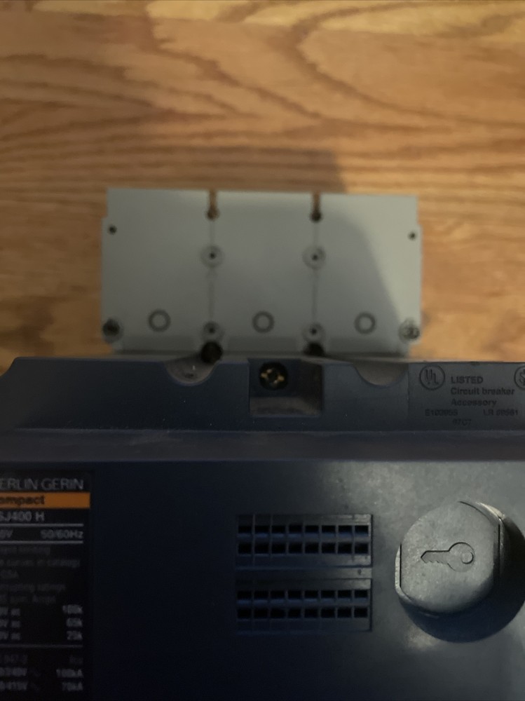 Merlin Gerin Compact NSJ400H 400A 3P 600V EO Circuit Breaker