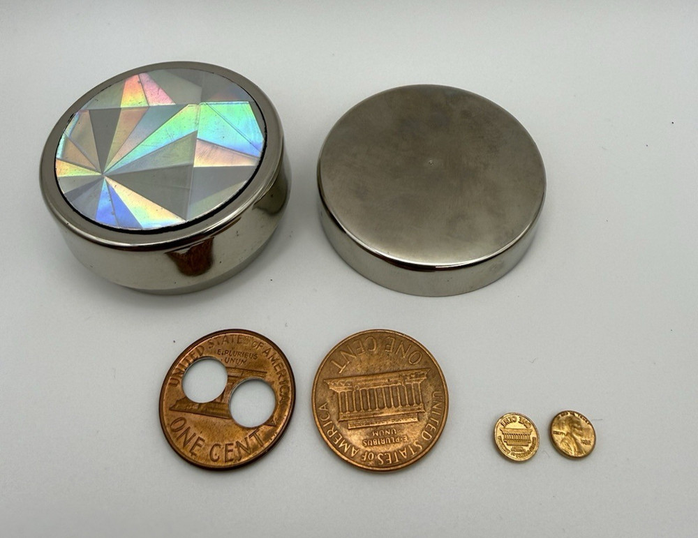 Splitting the Atom Vintage Magic Trick Okito Box Coin Effect