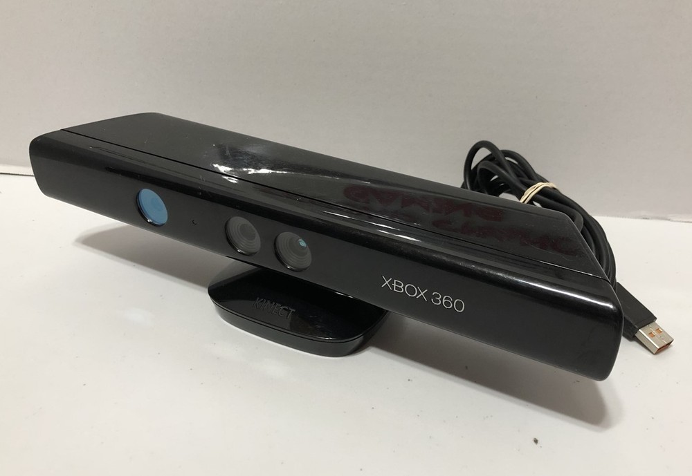 Microsoft Xbox 360 Kinect Sensor Bar with 12 Family Fun Game Bundle -Tested