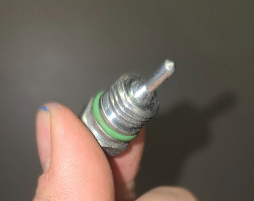 AirSource Freon Sensor For Navistars - MEI-1400
