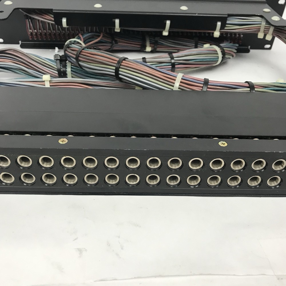 ADC Ultrapatch 48 Point TT Patchbay Panel Cables Pro Patch Bay BJF107-4MKIV