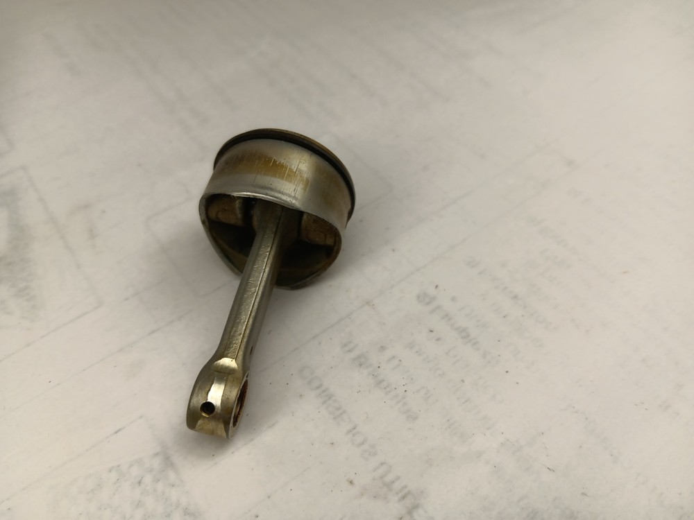 Saito FA-91 Piston, Link, Pin, Retainers & Ring four Stroke RC Airplane Engine