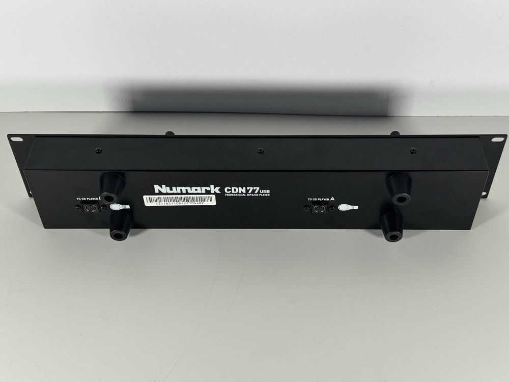NUMARK CDN77USB DUAL CD/MP3/USB PLAYER. IDEAL FOR DJS, STUDIOS. 19" RACKMOUNT