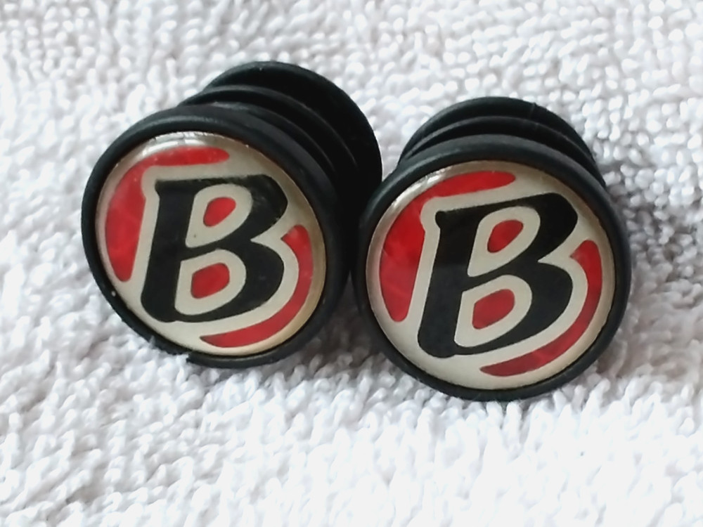 bontrager red handlebar end plugs