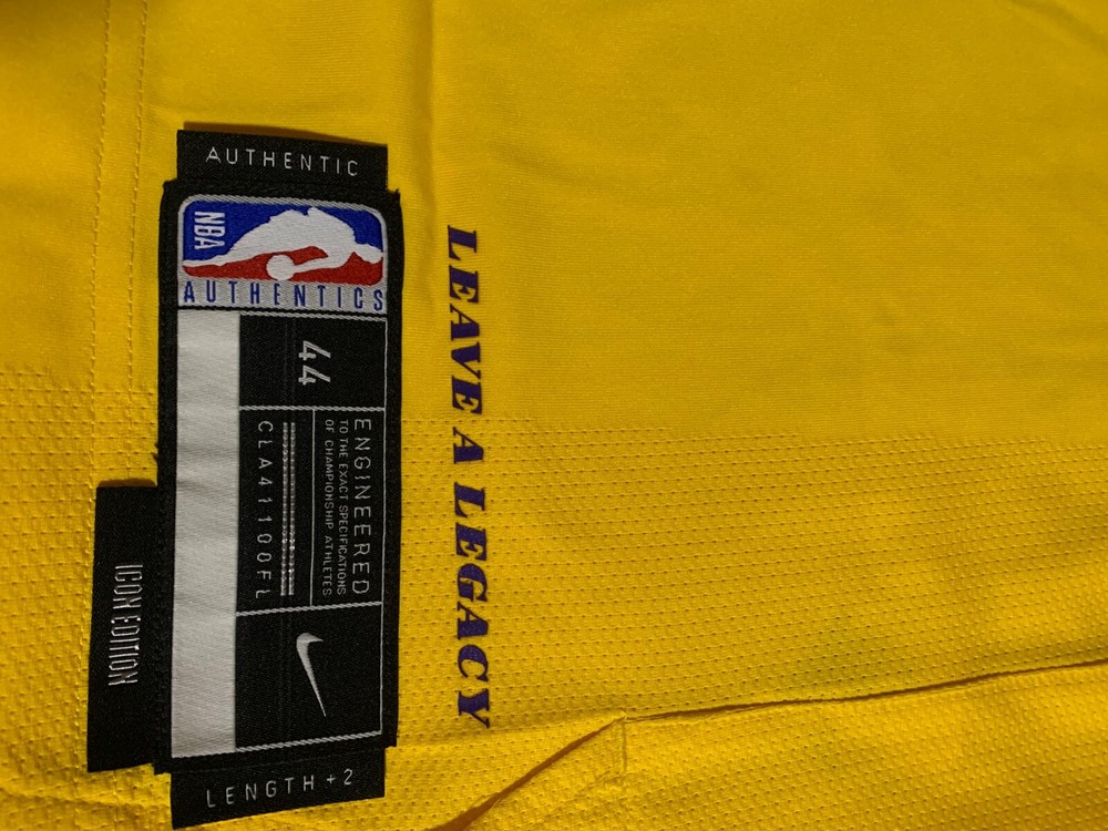 Nike Authentic Anthony Davis 2023/24 Icon Jersey W/Bibigo Patch - 44 (Medium)