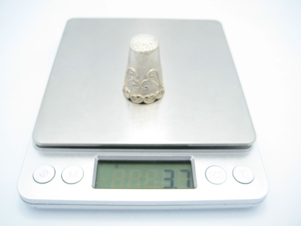 Antique Sterling Silver Sewing Scroll Pattern Thimble