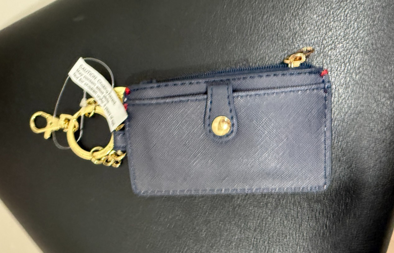 NWT Disney Cruise Line Mickey Snap Card Holder Pocket Wallet w / Zip Coin Purse