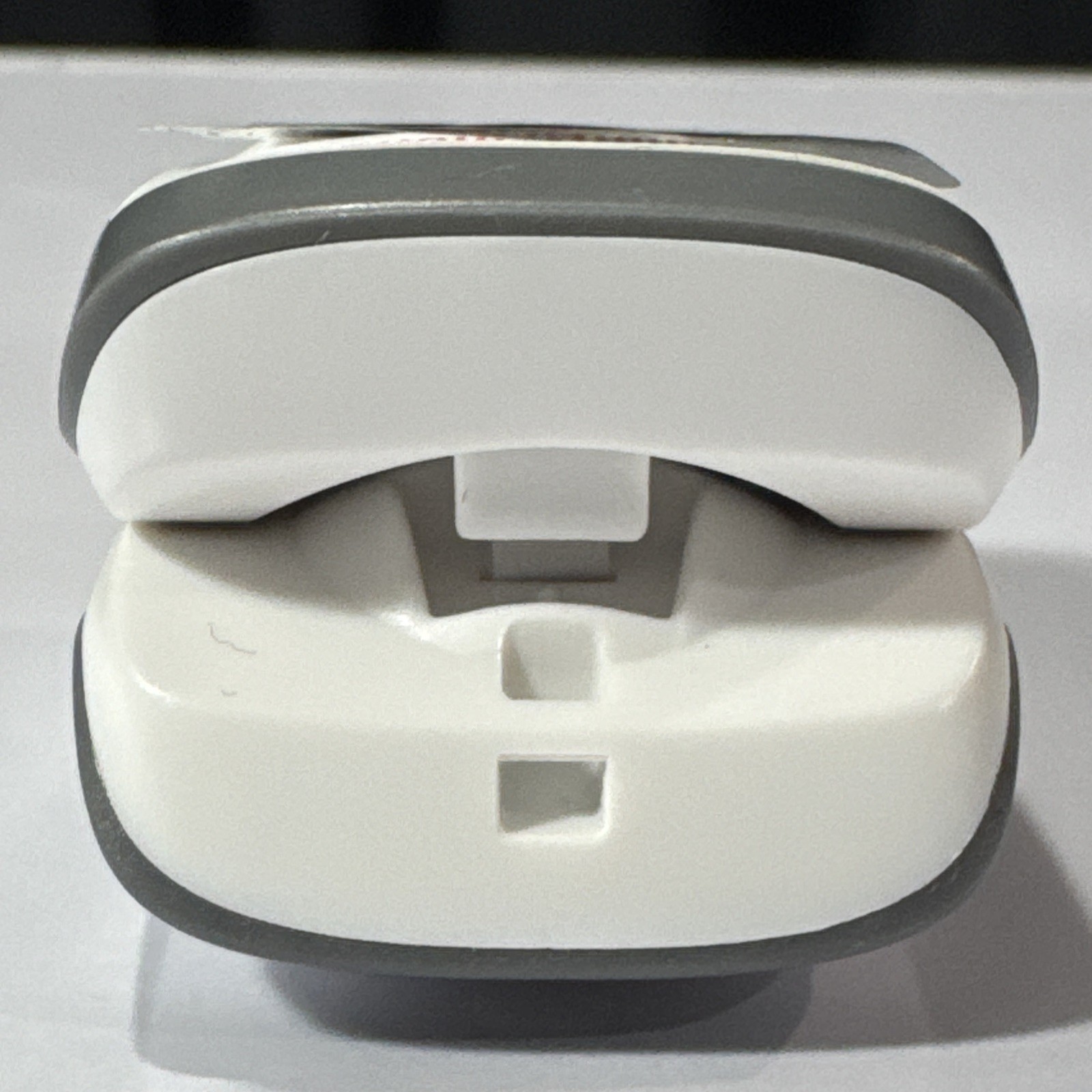 Fingertip Pulse Oximeter, Blood Oxygen Saturation Monitor (SpO2) with Pulse Rate