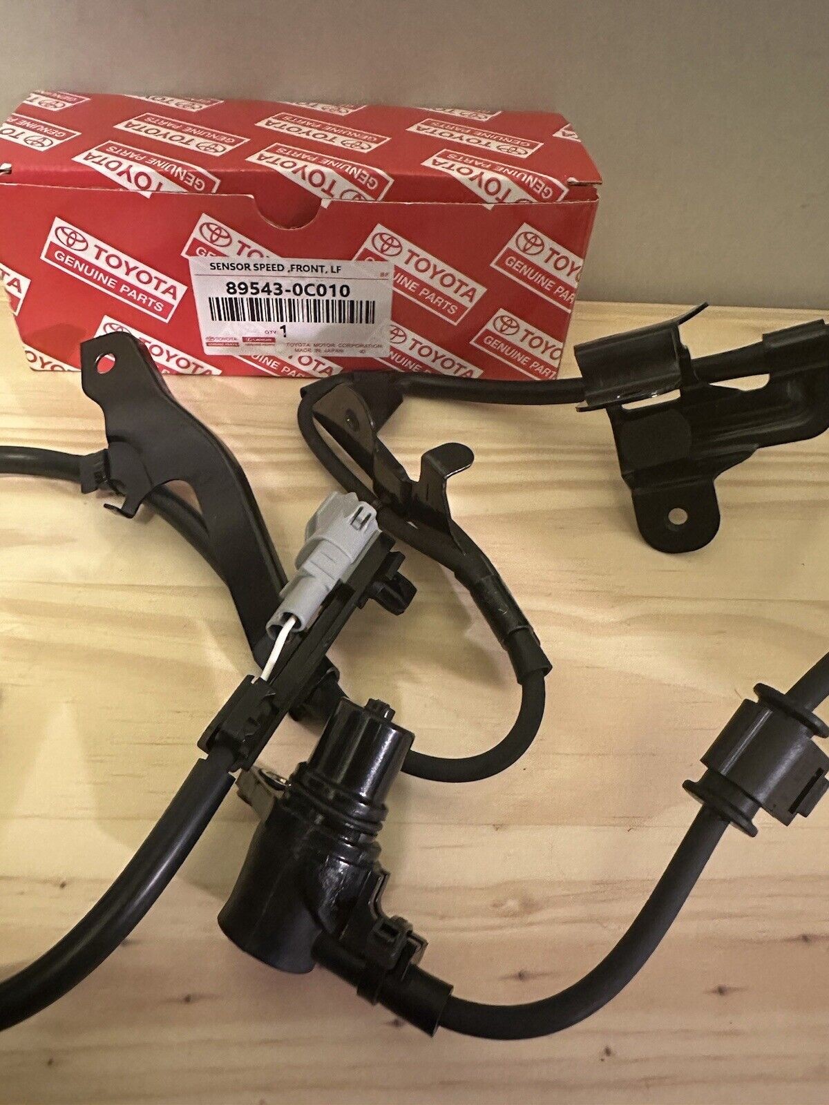 OEM Toyota ABS Wheel Speed Sensor Front-Left Sequoia 2001-2007 Tundra 2000-2006