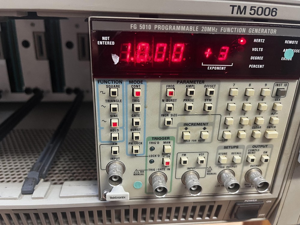 1dd Tektronix FG 5010 Programmable 20mhz Function Generator Tested
