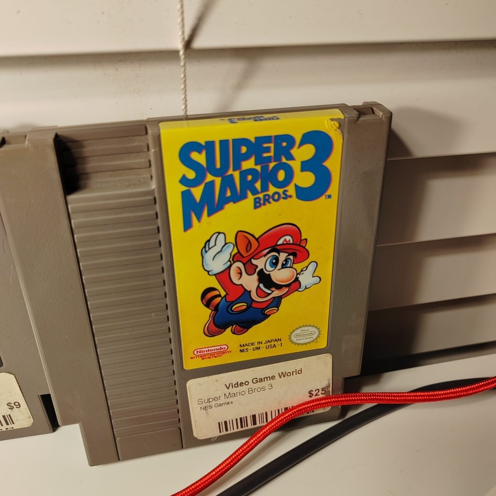 NES Console RetroN HD + Controller + Super Mario Bros 3 & Robocop – Tested Worki