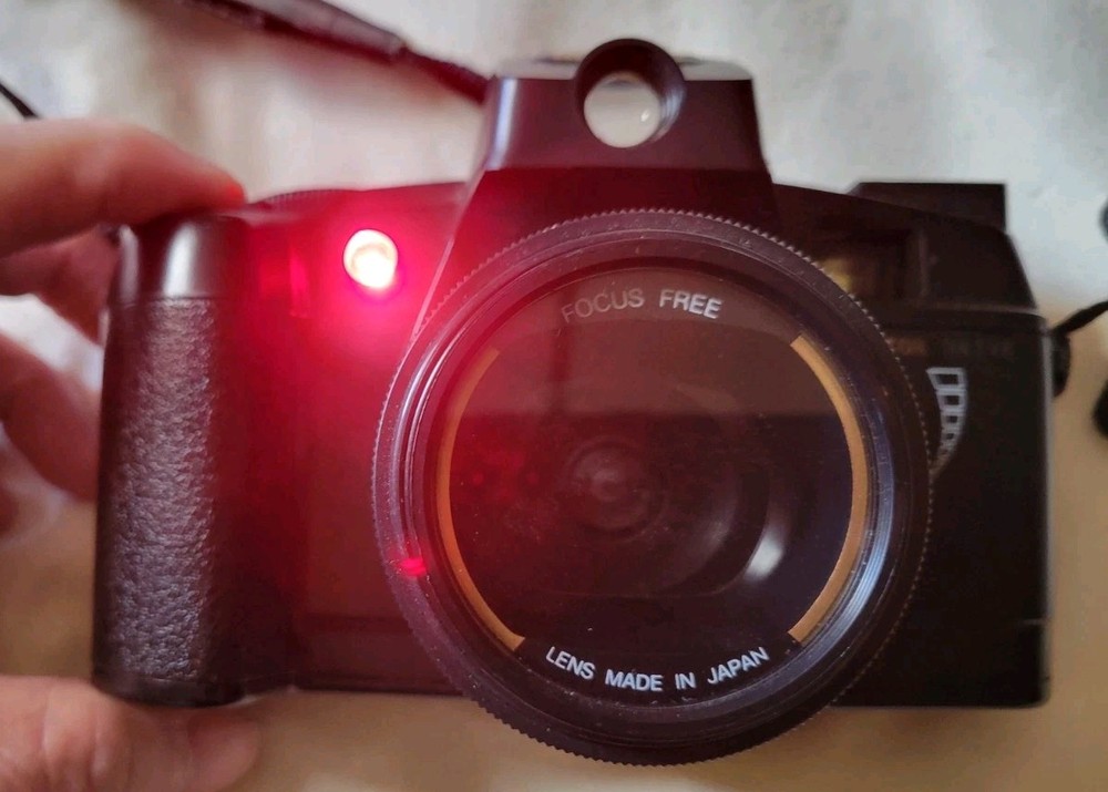 Minotar Motor Drive 35 MM Red Eye Reduction Camera W/Flash - Untested