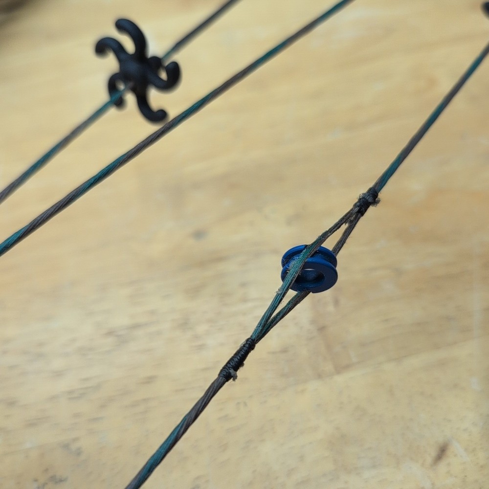 Bowtech TomKat 2008 70lb 28" Draw Compound Bow - Loaded Hunting Pkg - LH Left!