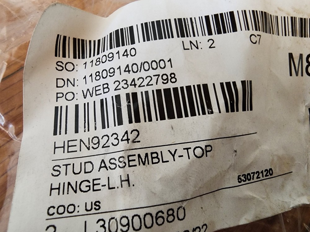 Henny Penny 92342 Stud Assembly Top Hinge