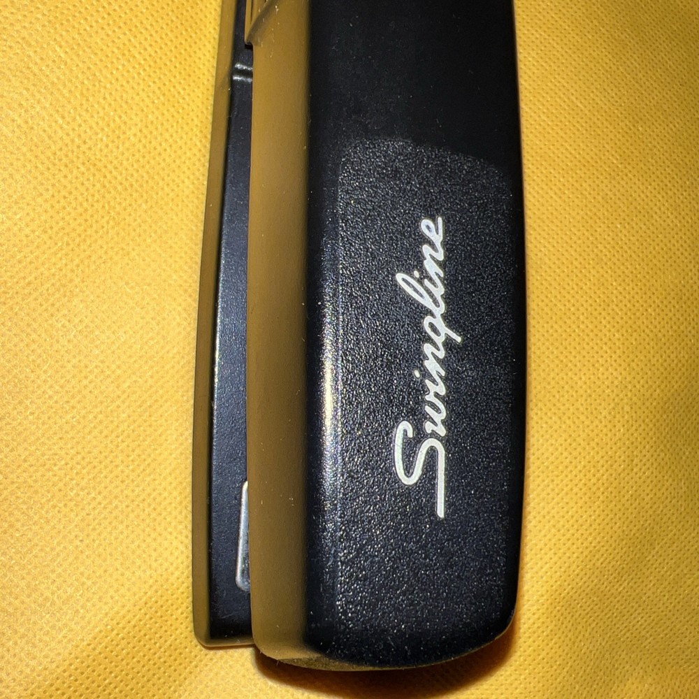 Swingline Durable Desk Stapler Black 546