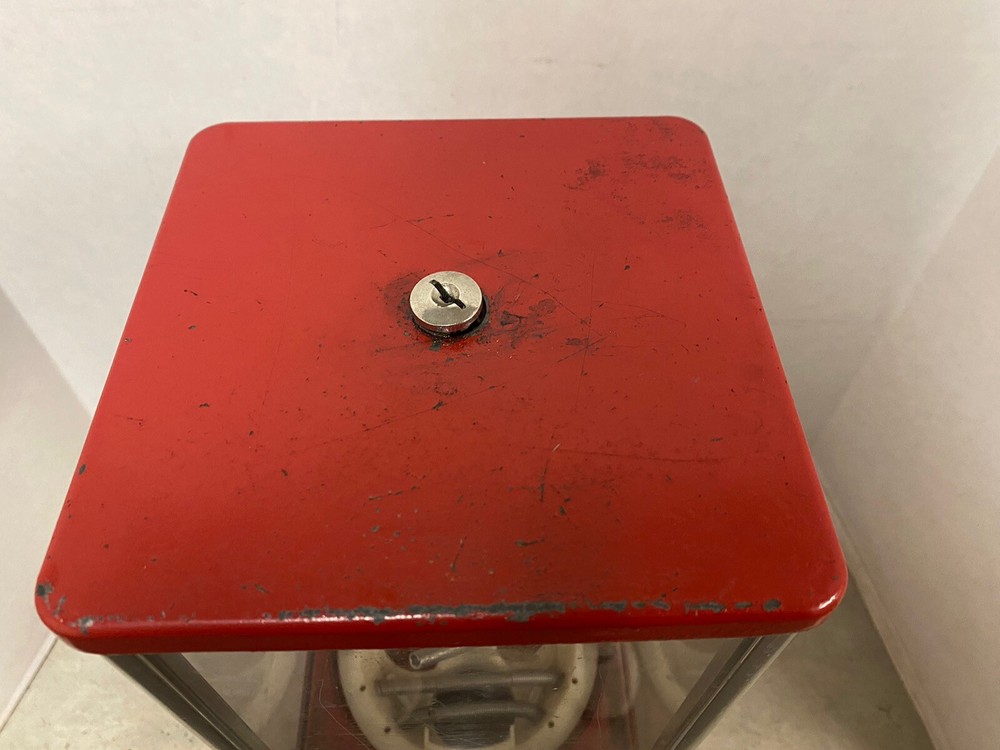 USED Oak Vista Gumball Machine