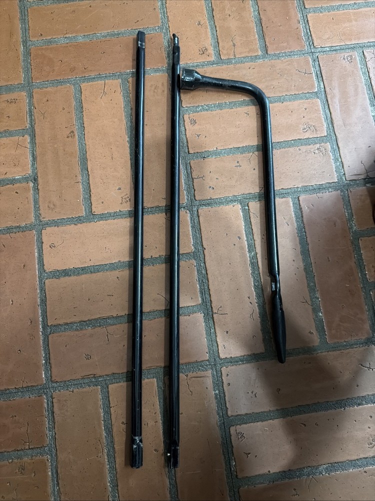 2002-09 GMC ENVOY JACK AND TOOL KIT