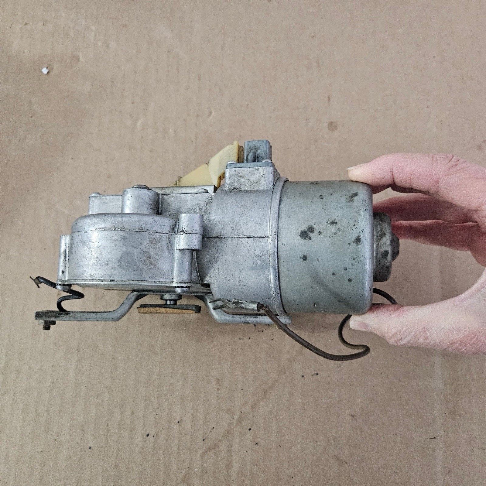 Chevy Delco Electric 2 Speed Windshield Wiper Motor 5047906 *WORKS*