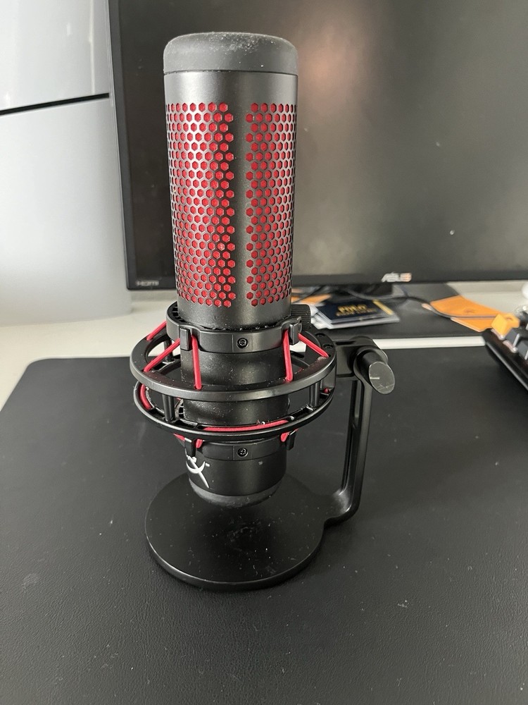 HyperX QuadCast USB Microphone Mute Button Back-Lit Black Red Freestanding