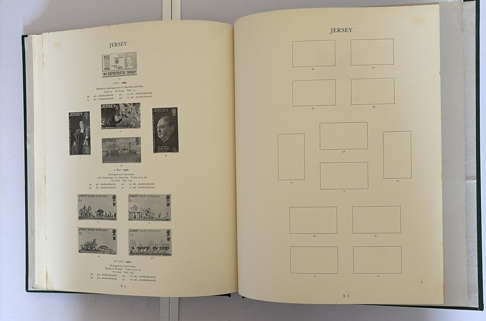 Stanley Gibbons Great Britain Windsor Stamp Album Volume II 1970-1981, Good used