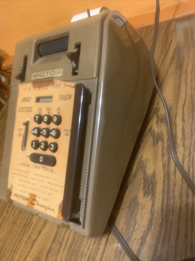 Vintage 1930s era Victor Champion Adding Machine