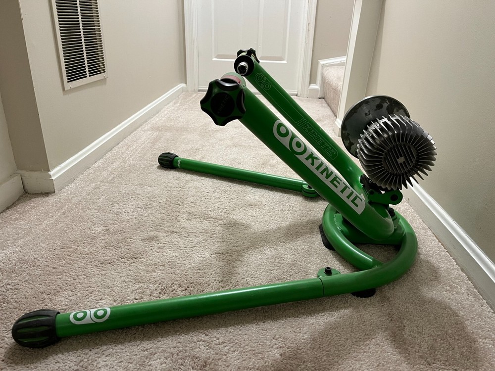 Kinetic Rock and Roll | Smart - Fluid Resistance Trainer & CycleOps Riser Block