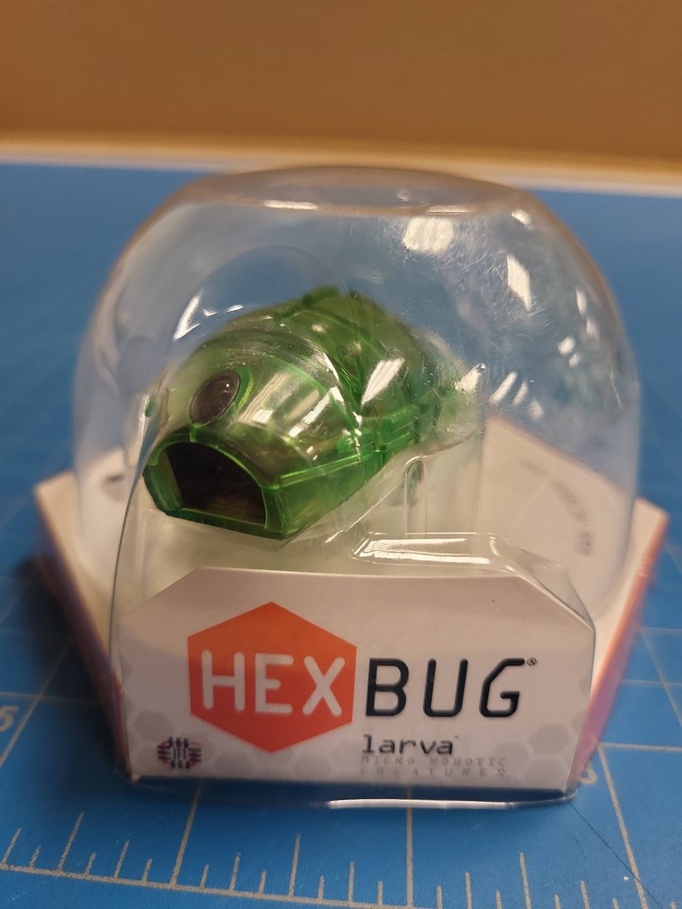 HEXBUG Larva Micro Robotic Creature Toy Green Robot Bug New in Package
