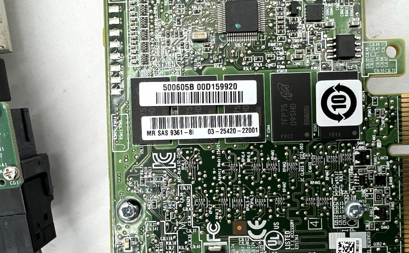 BROADCOM 03-25420-22001 LSI MegaRAID SAS 9361-8i 12Gb/S w/ AOM-SAS3-818E-LP