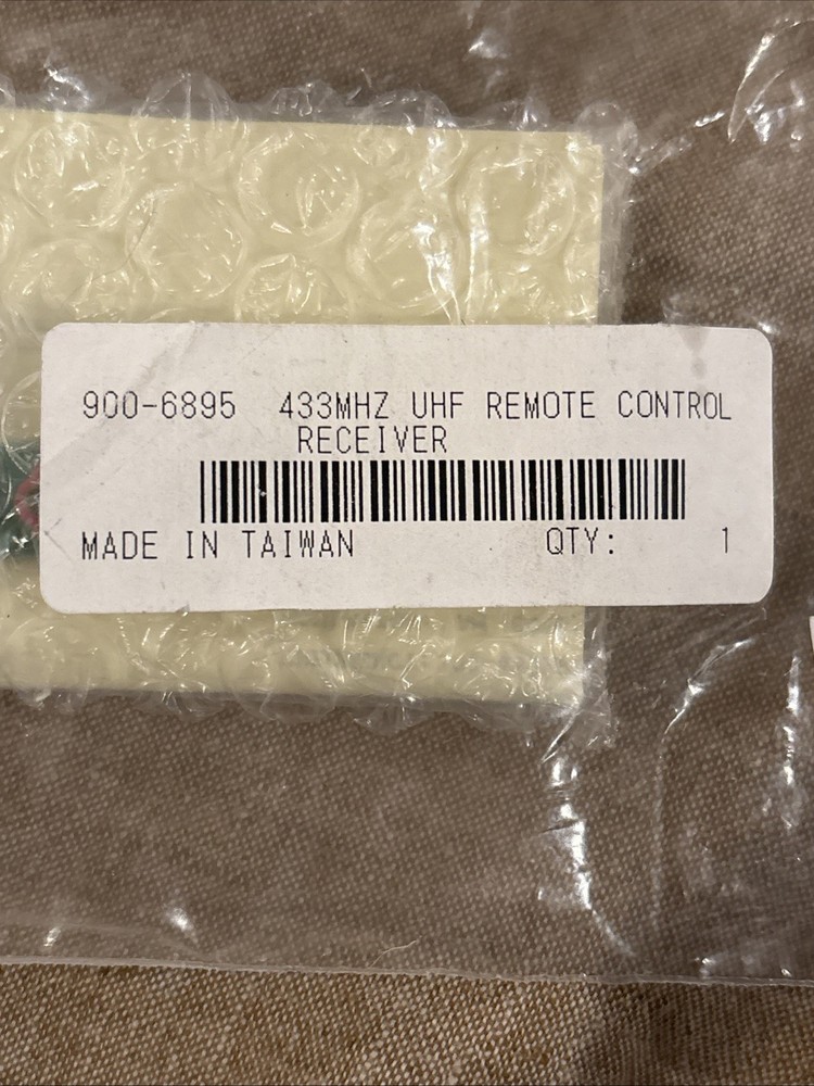 Electronic Goldmine 433 MHZ UHF Remote Control Receiver NEW