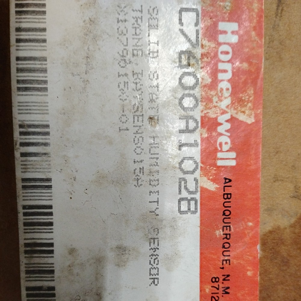Honeywell Trane C7600A1028 Solid State Humidity Switch Sensor NIB Free Shipping