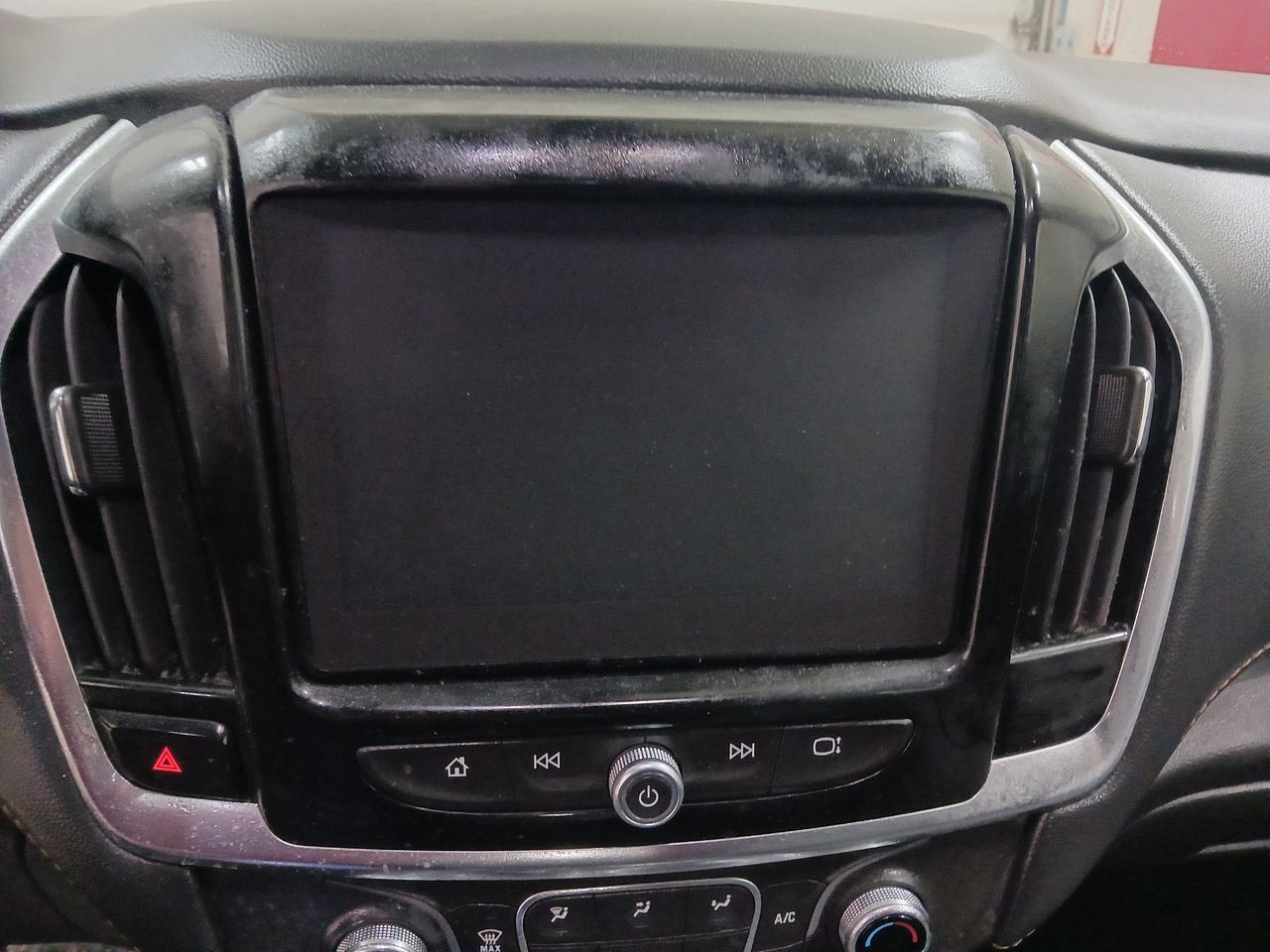 Info-GPS-TV Screen Classic Style S Or VIN T Dash Fits 20-24 TRAVERSE 3141559