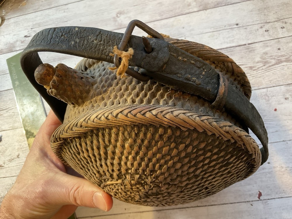 ORIGINAL EXCELLENT APACHE INDIAN WARS WOVEN CANTEEN W/ STRAP / STOPPER