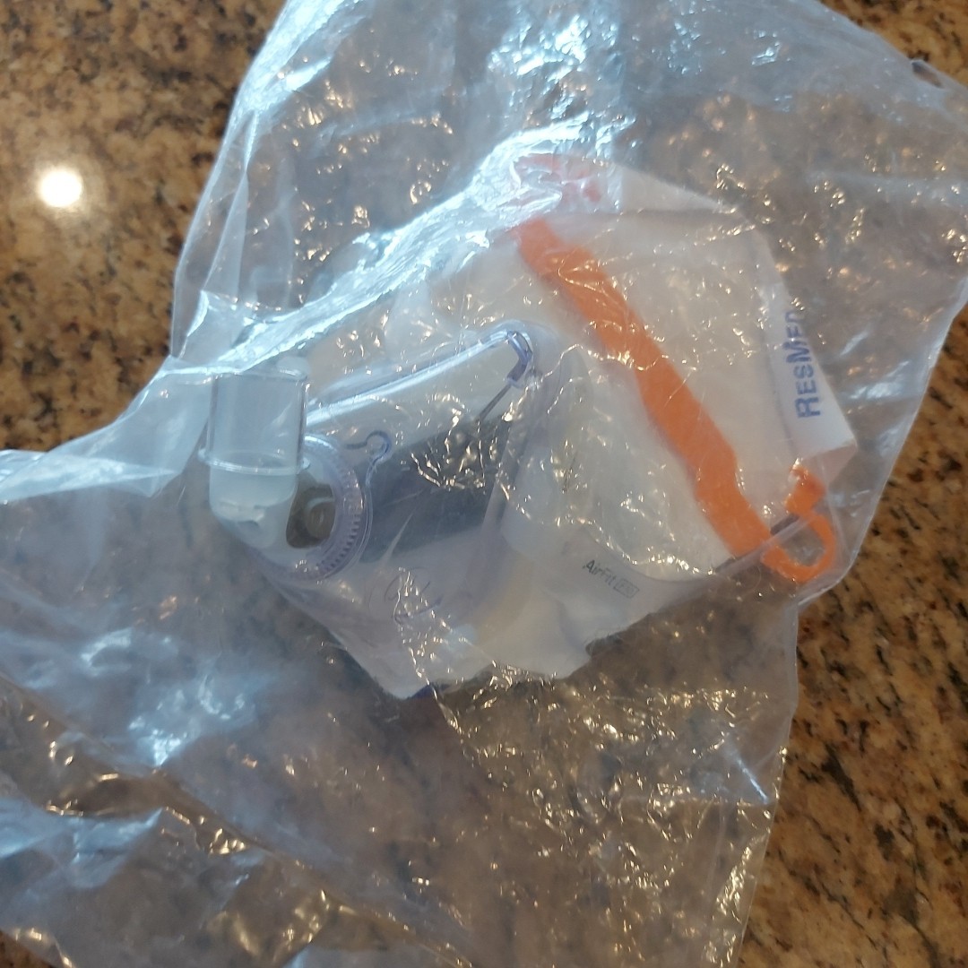 AIRFIT F10 FRAME SYSTEM MEDIUM 63162 NEW SEALED FREE SHIPPING