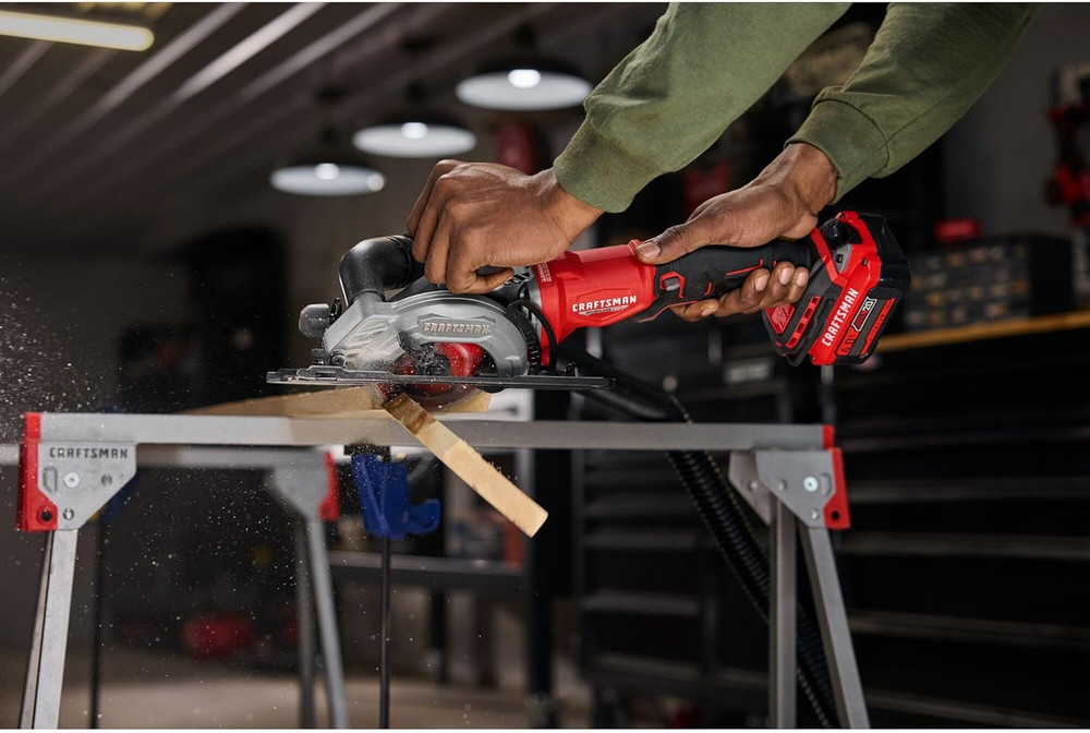 V20 4-1/2 Inch Cordless Circular Saw, Bare Tool Only ()