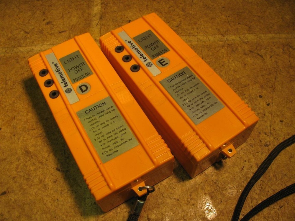 2 Dynascan Telemotive BBO 7GX E203 Crane Control Pendants