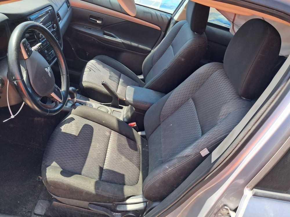 Console Front Floor Fits 14-18 OUTLANDER 4790431