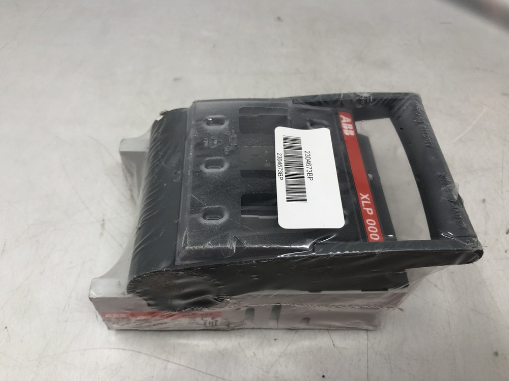 ABB XLP000 Circuit Breaker Component