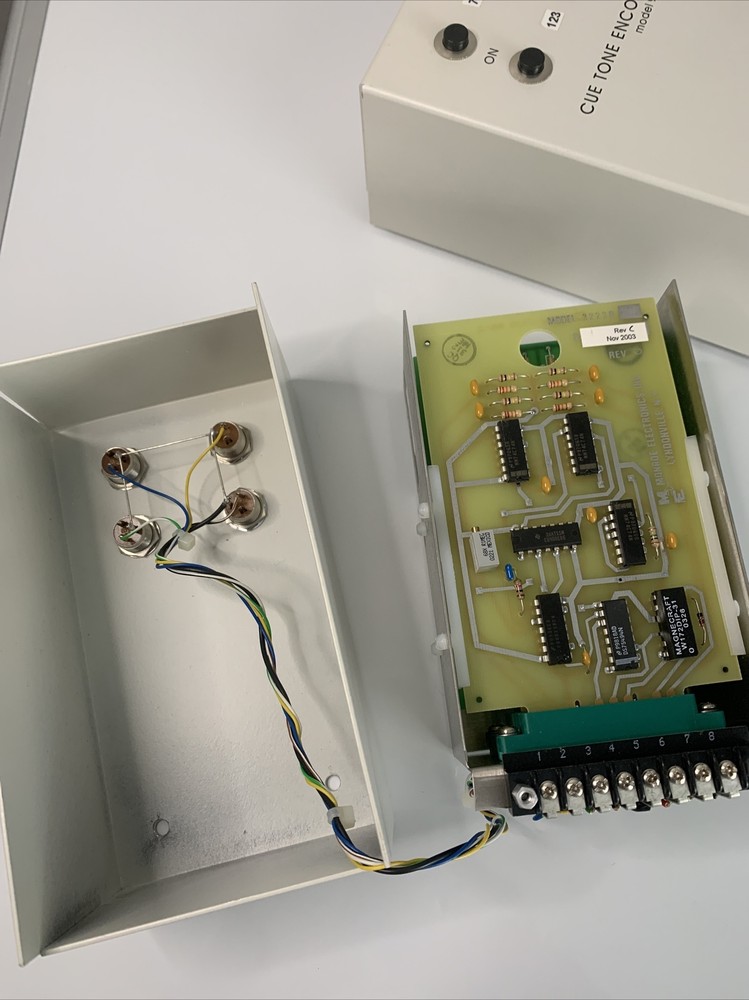 2 Monroe Electronics Cue Tone Encoder model 935A Video Production Cable Untested