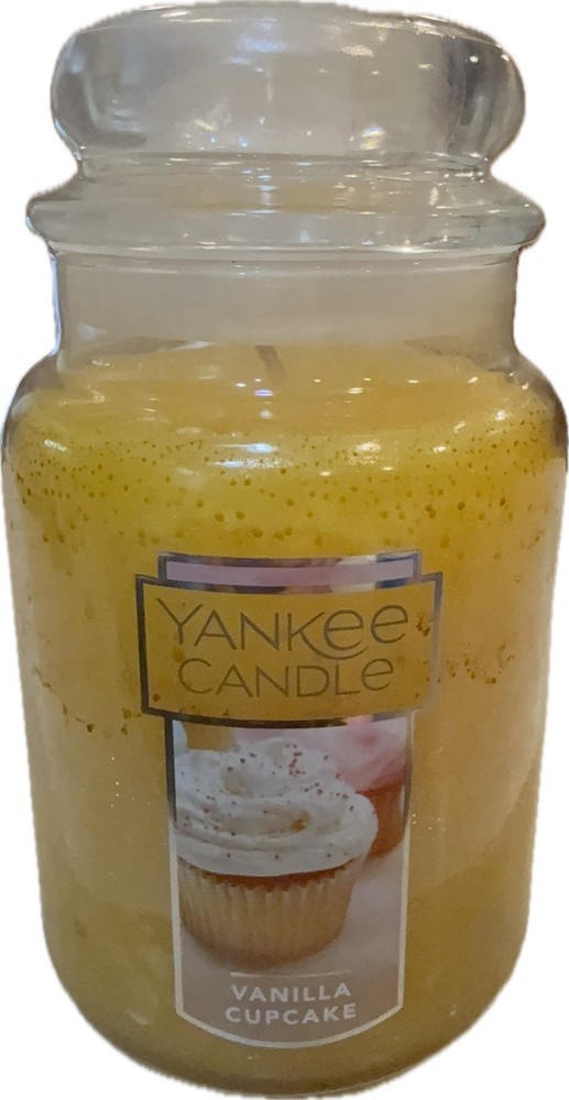 Yankee Candle 22 ounce Vanilla Cupcake NEW