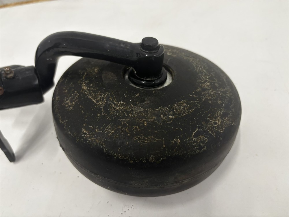 Luscombe Model 8 Tail Wheel Assembly