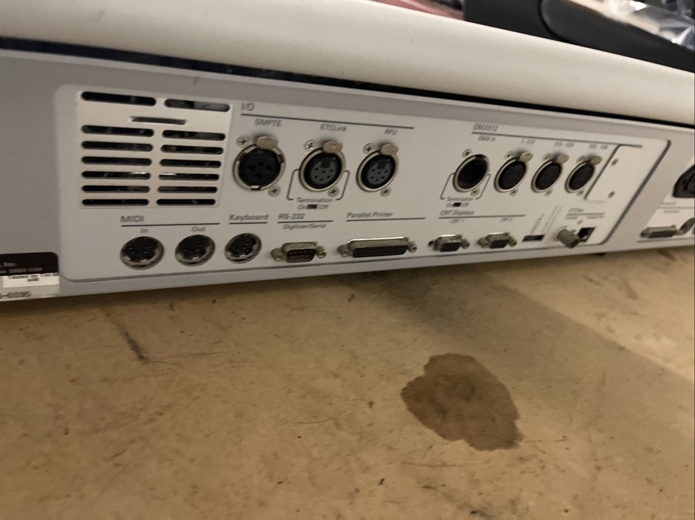 ETC ELECTRONIC THEATRE LIGHT CONTROL INSIGHT 3 CONSOLE STAGE LIGHTING CONTROLLER