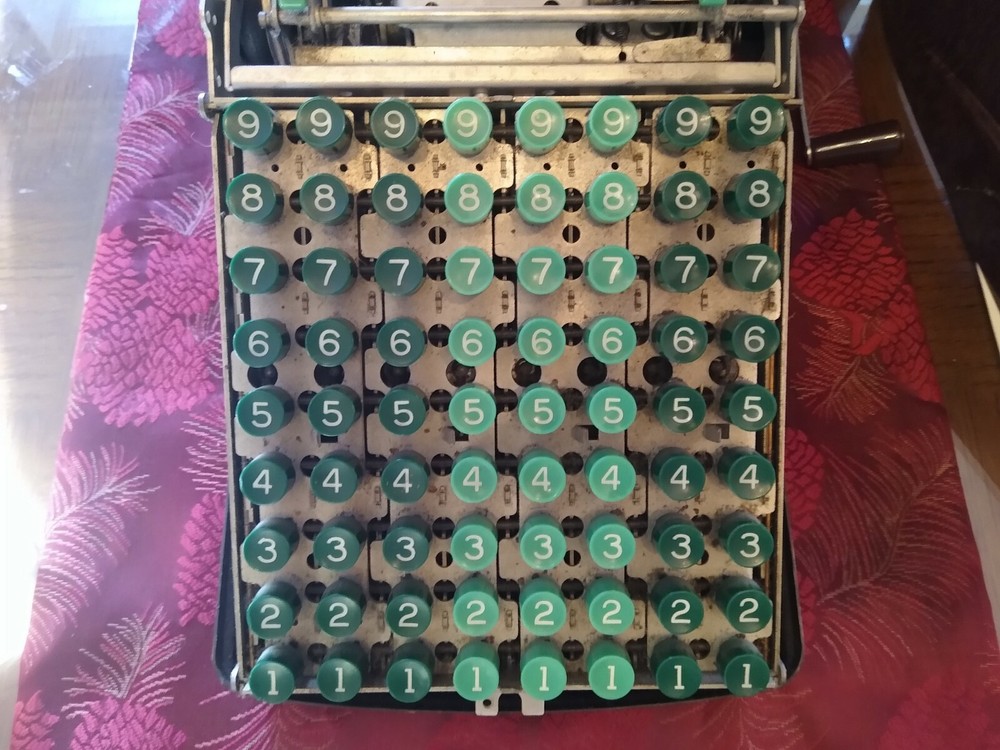 Vintage VICTOR 8 Digit Adding / Subtracting Machine Brown/Green - WORKING 