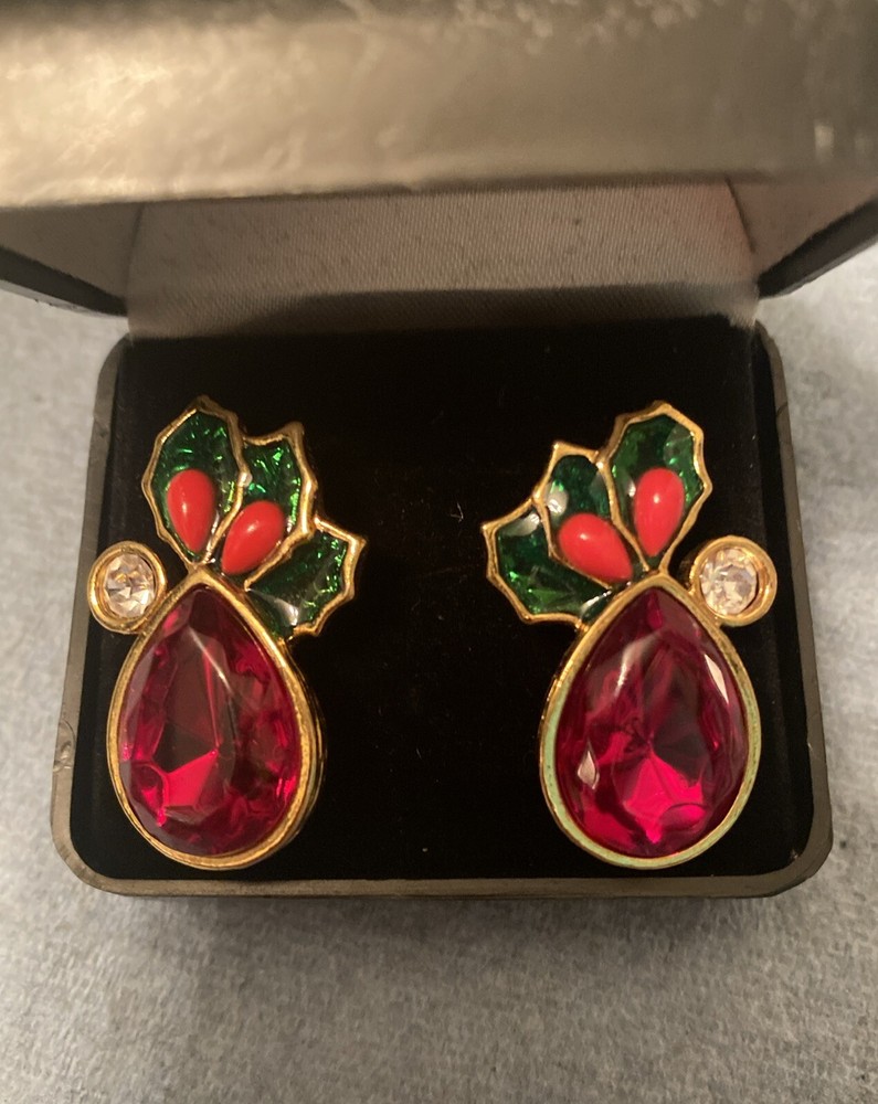 Avon Christmas earrings Lot