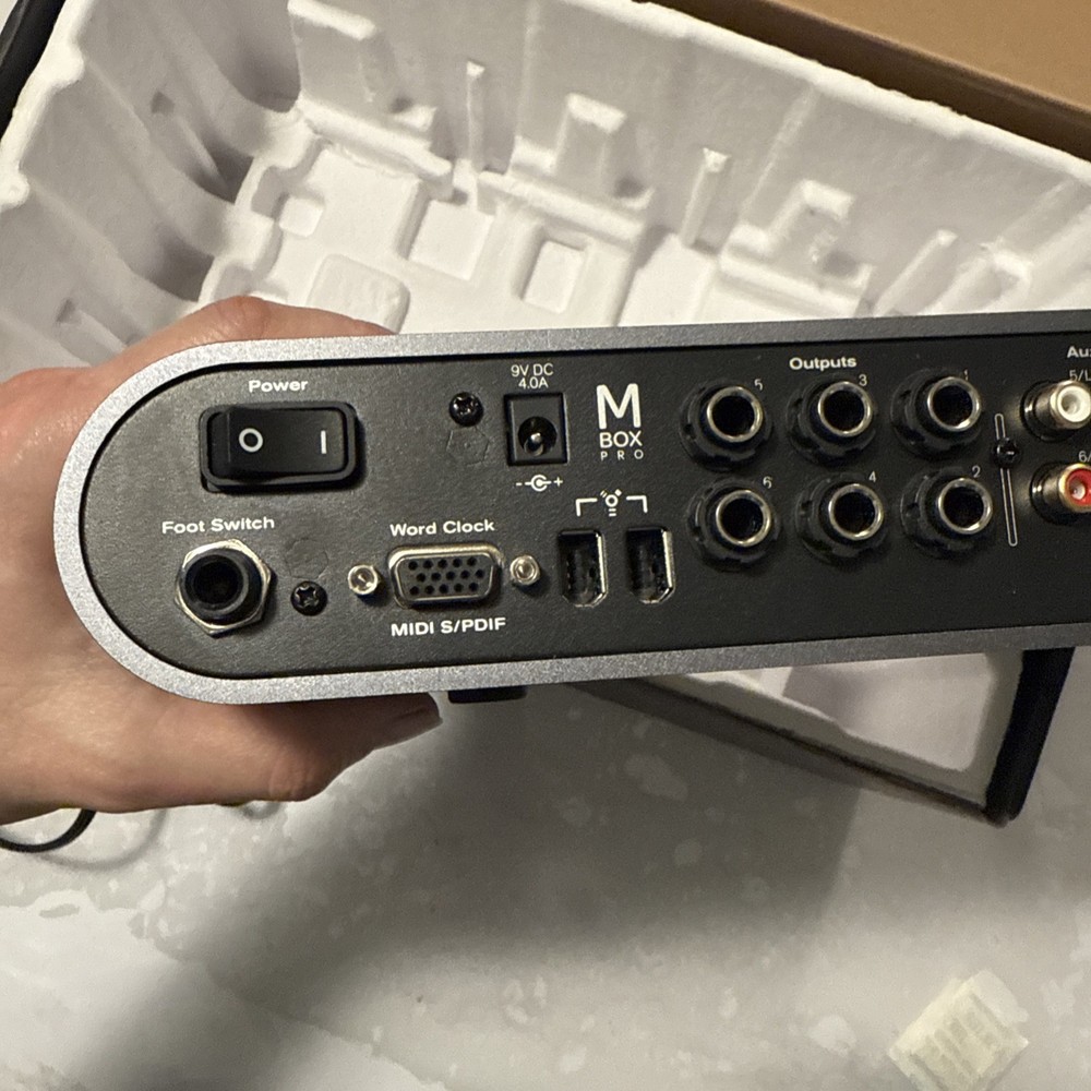 Avid Pro Tools MBOX PRO High Resolution 8x8 Audio Interface Pro Audio Equipment