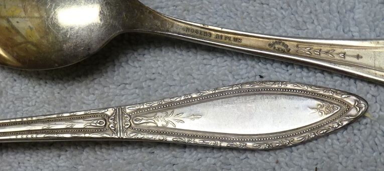 * Vintage - 1881 ROGERS Pattern - Silverplate Flatware - CORONET - SOUP SPOON