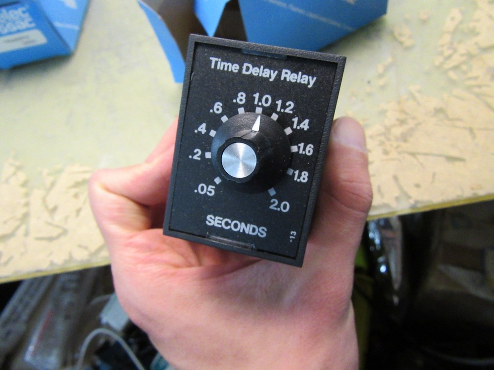 entrelec ssac timer relay trs24d2y2 24vdc time delay [3*E-22]